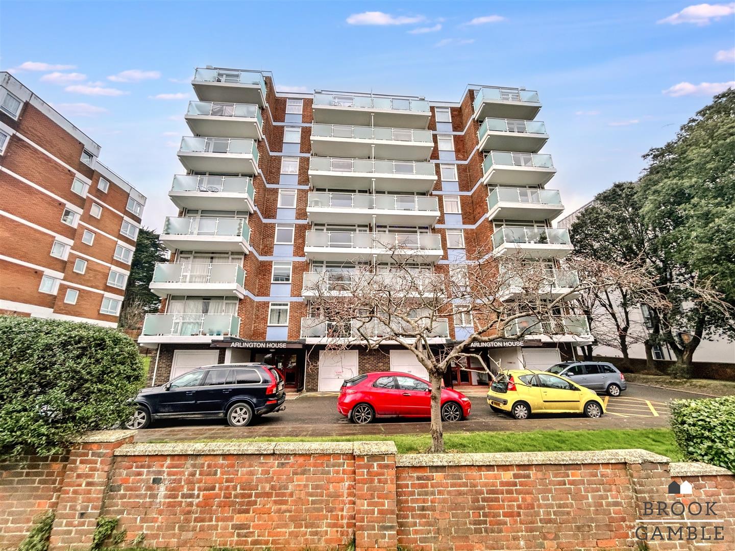 2 Bedroom Apartment for Sale: £230,000. Arlington House in Eastbourne, East Sussex